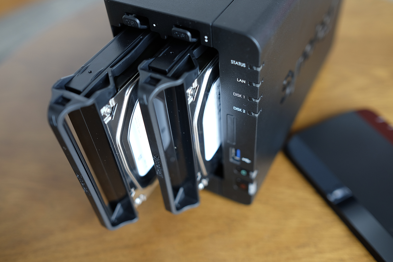 09-synology-ds218plus.jpg