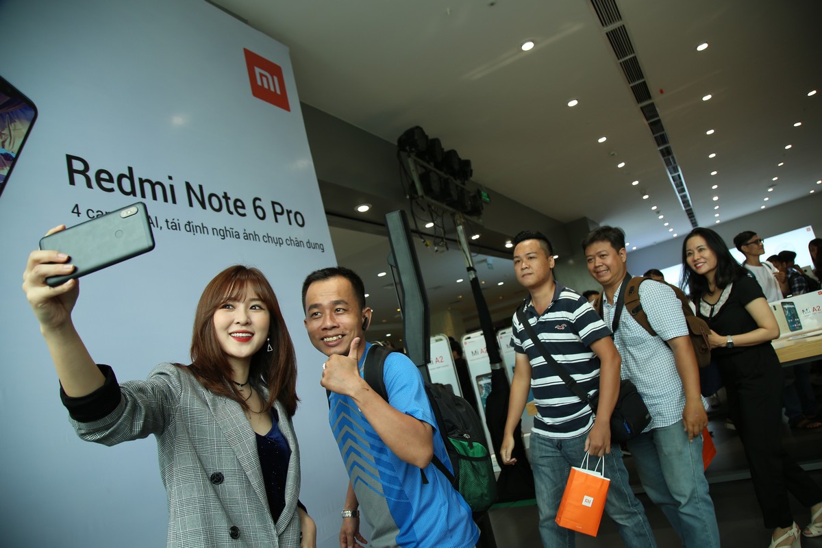 181013 Xiaomi-Ky luc Xiaomi cung Redmi Note 6 Pro-23.jpg