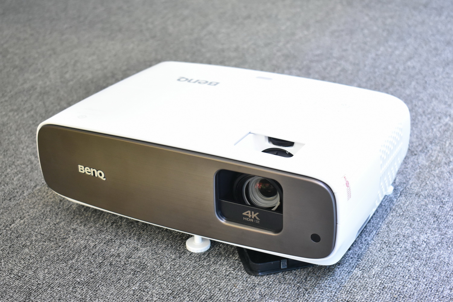 benq-w2700-07.JPG