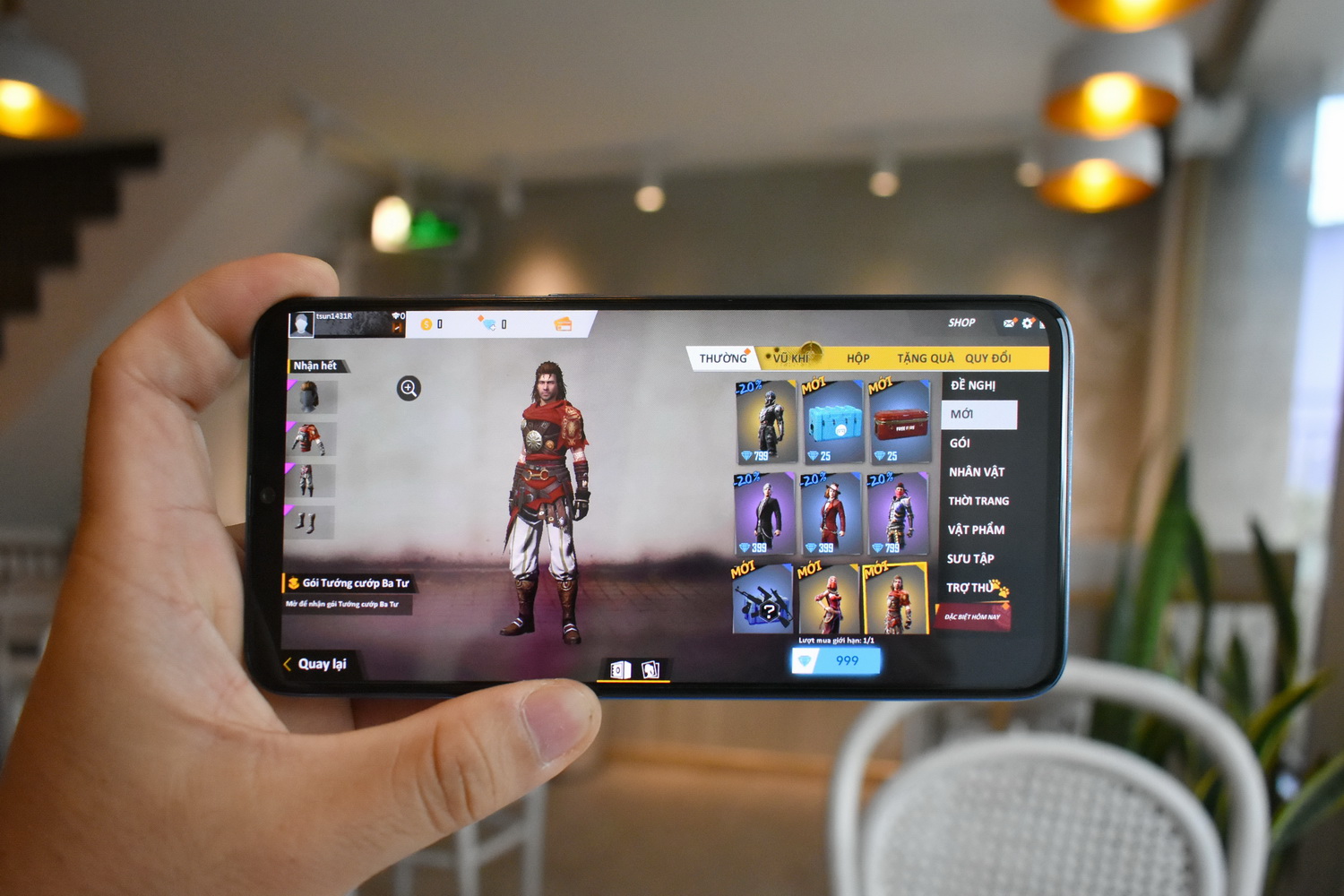 Galaxy-A70-Battery-04.JPG