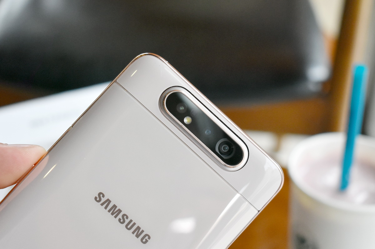 Galaxy-A80-Review-02.JPG