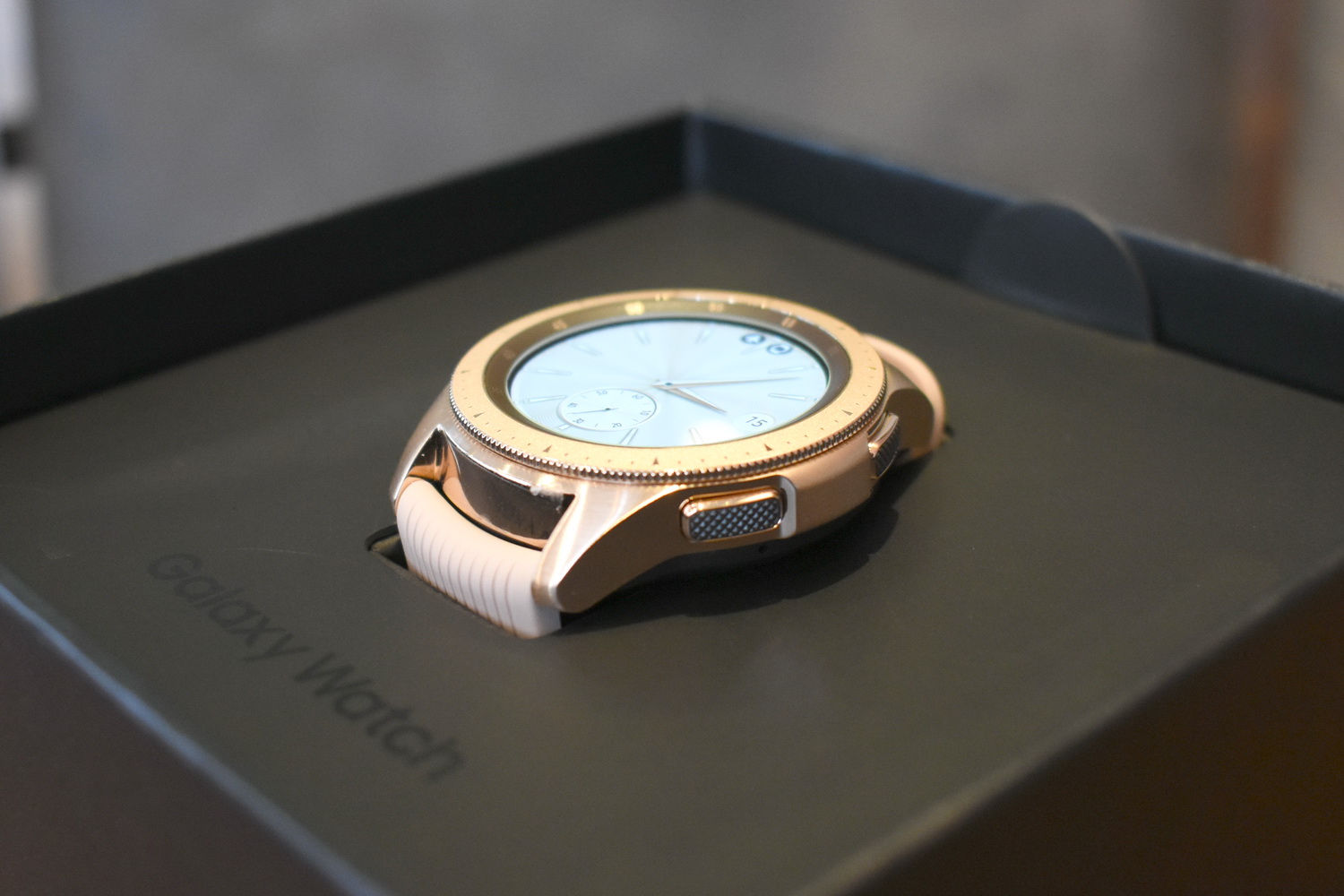 Galaxy-Watch-02.JPG