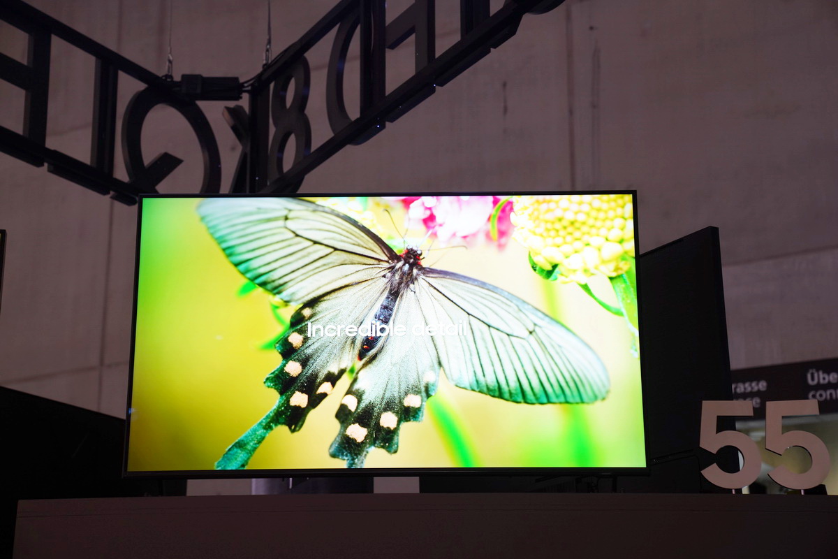 IFA-2019-Samsung-QLED-8K-55-inch-07.JPG