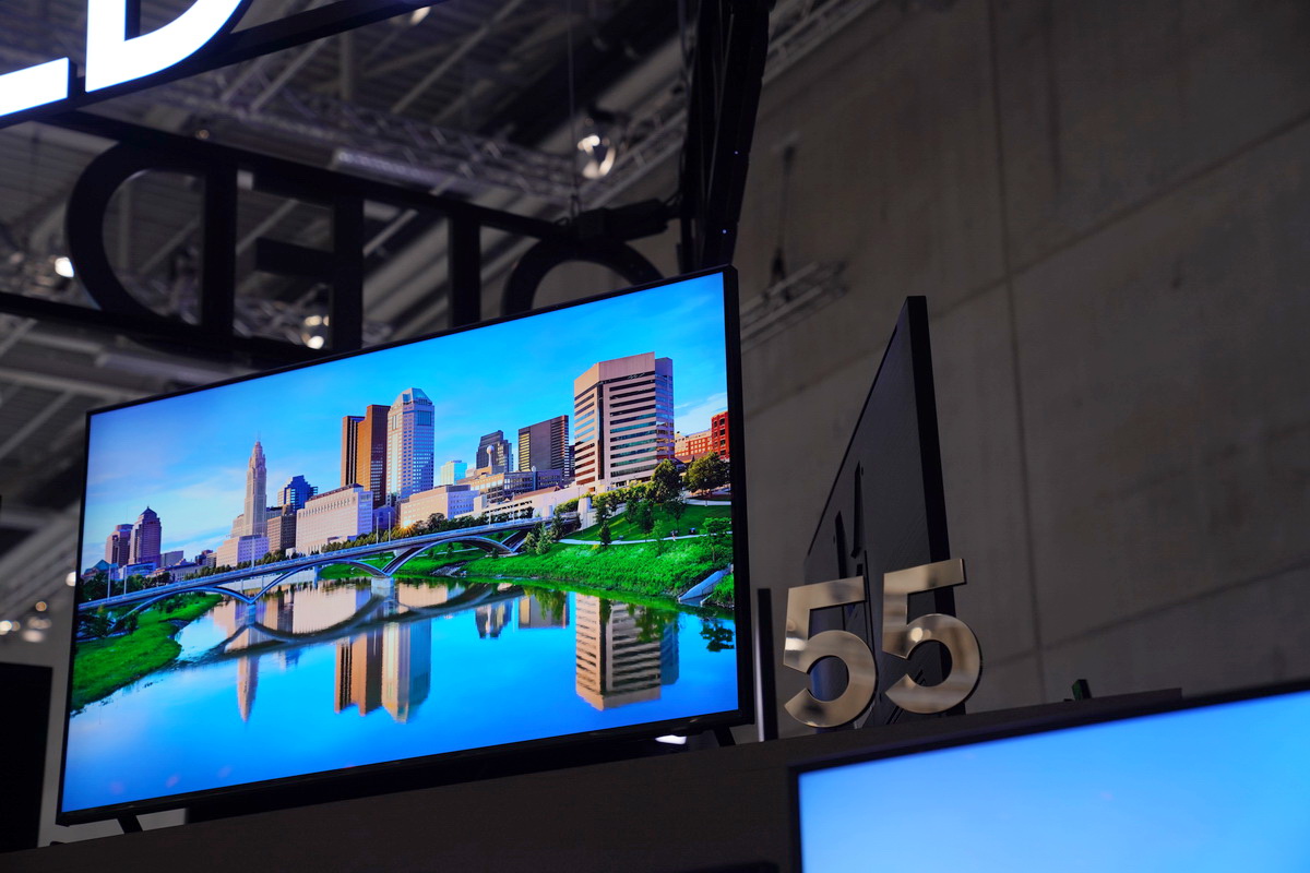 IFA-2019-Samsung-QLED-8K-55-inch-PHOTO-06.JPG