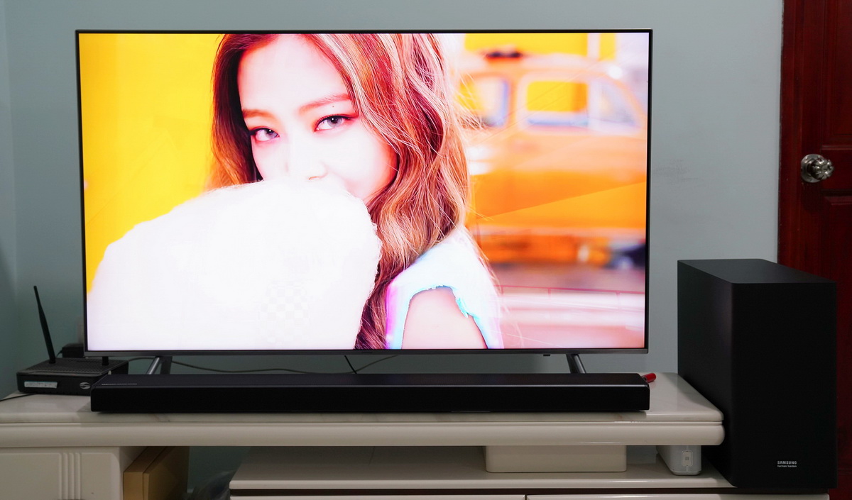 Samsung-HW-Q70R-Soundbar-04.JPG