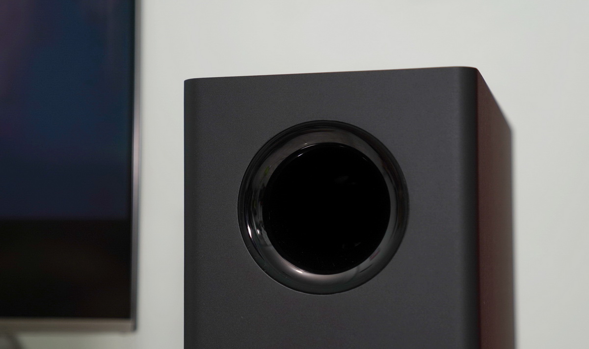 Samsung-HW-Q70R-Soundbar-Extra-05.JPG
