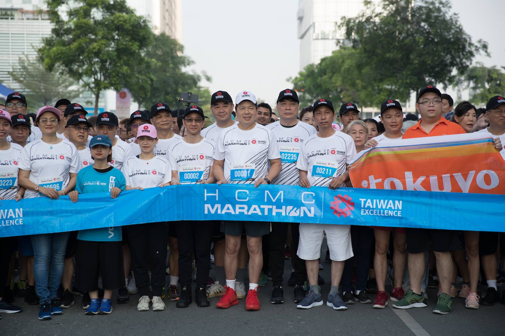 Taiwan-Excellence-2019-HCM-Marathon-01.jpg