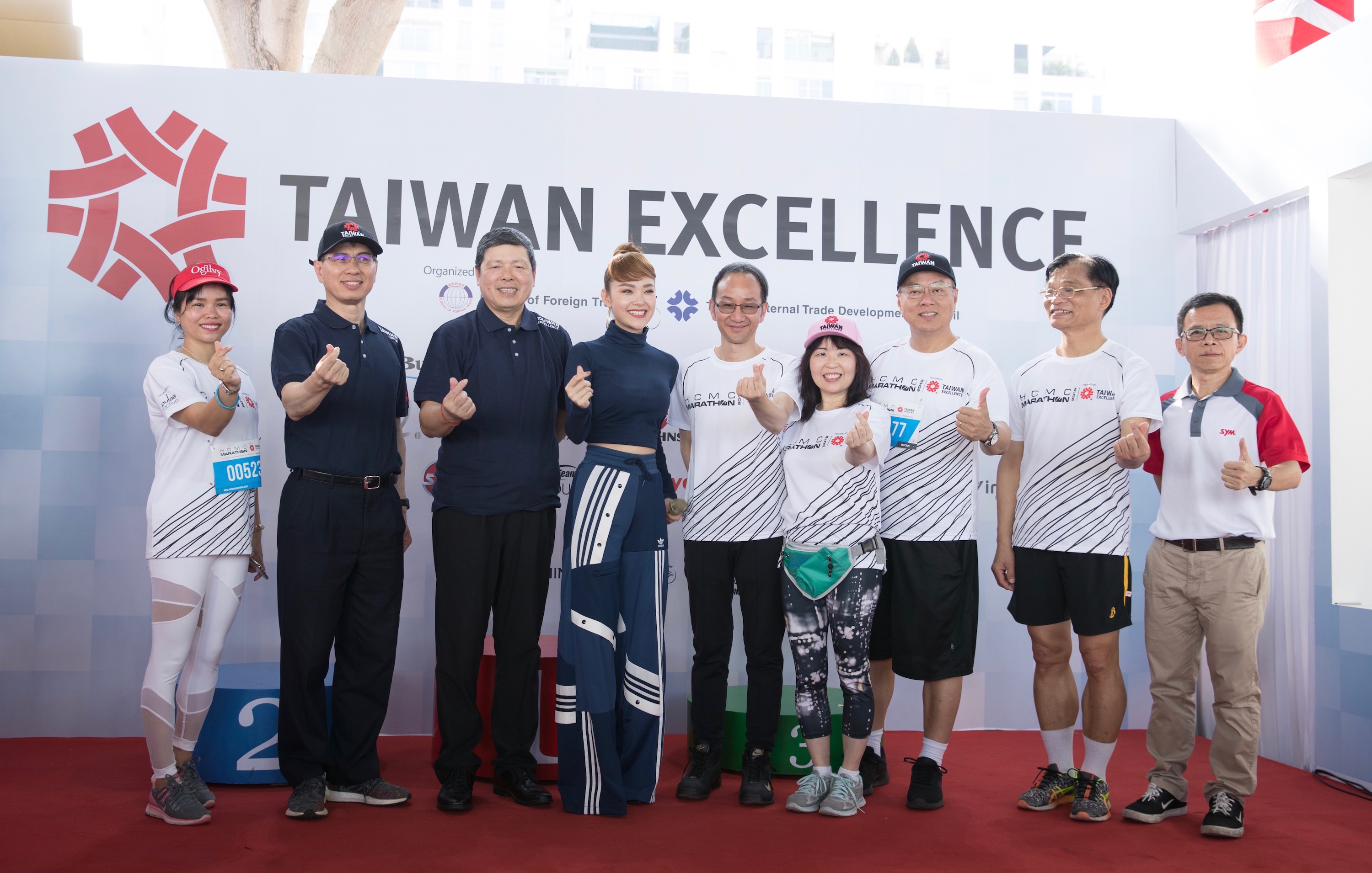 Taiwan-Excellence-2019-HCM-Marathon-02.jpg
