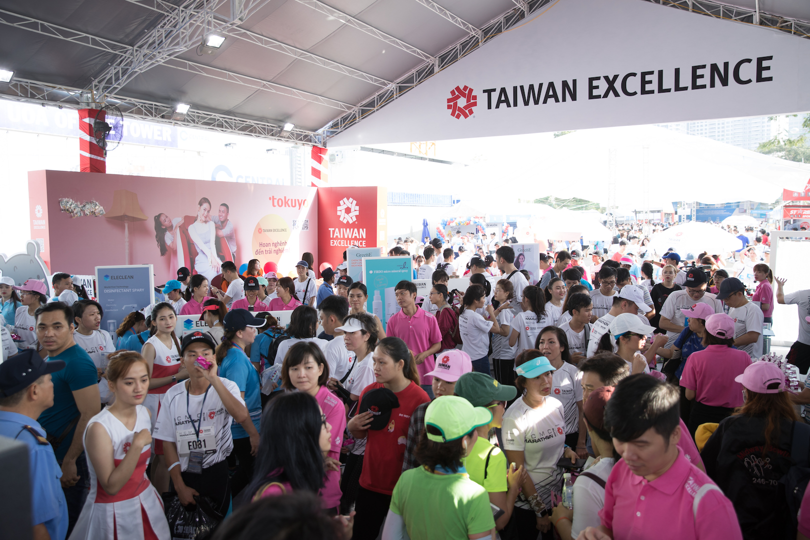 Taiwan-Excellence-2019-HCM-Marathon-03.jpg