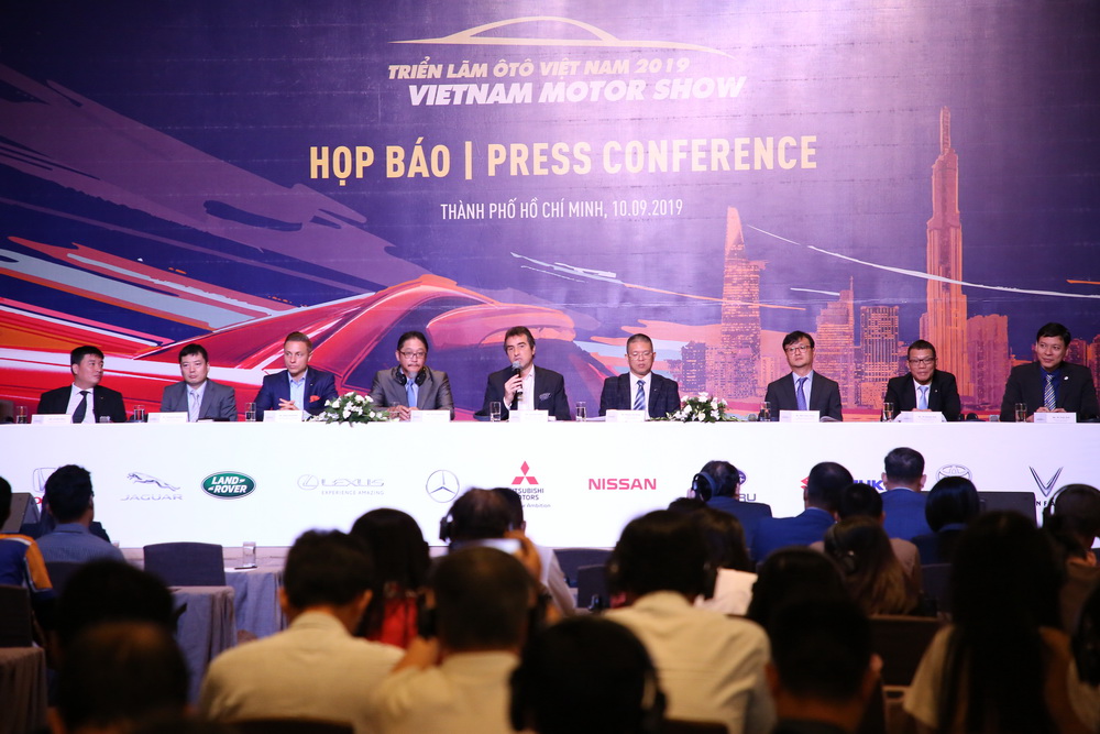 Vietnam-Motor-Show-2019-Press-Conference-01.JPG