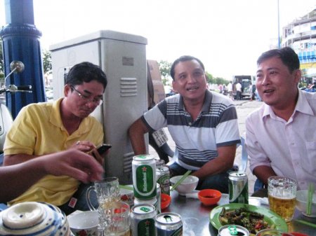 nhâu5.JPG