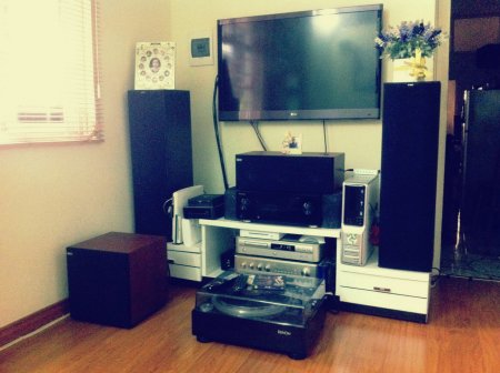 Homeaudio.jpg Homeaudio.jpg