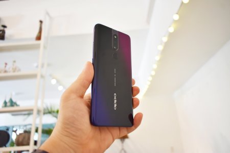 OPPO-F11-Pro-Desgin-09.JPG