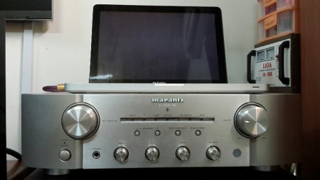 Marantz.jpg Marantz.jpg