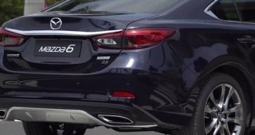 LEXUS.